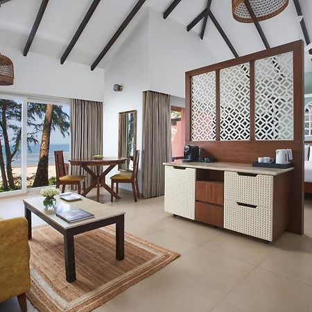 Mandrem Beach Resort, A Member Of Radisson Individuals Retreat Экстерьер фото