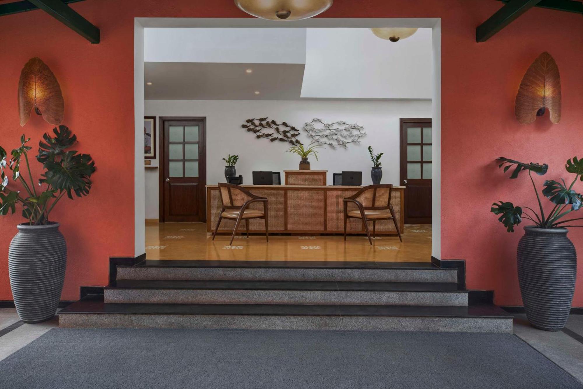 Mandrem Beach Resort, A Member Of Radisson Individuals Retreat Экстерьер фото