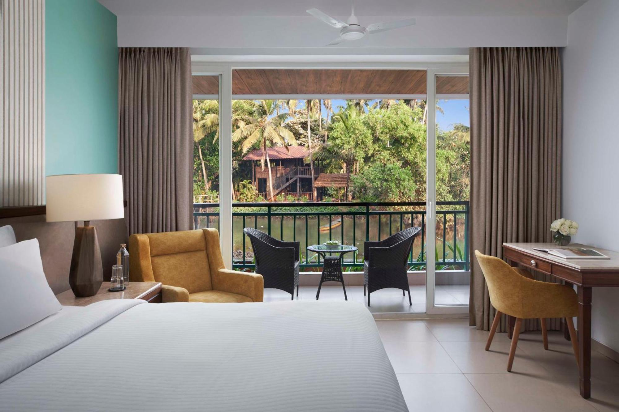 Mandrem Beach Resort, A Member Of Radisson Individuals Retreat Экстерьер фото