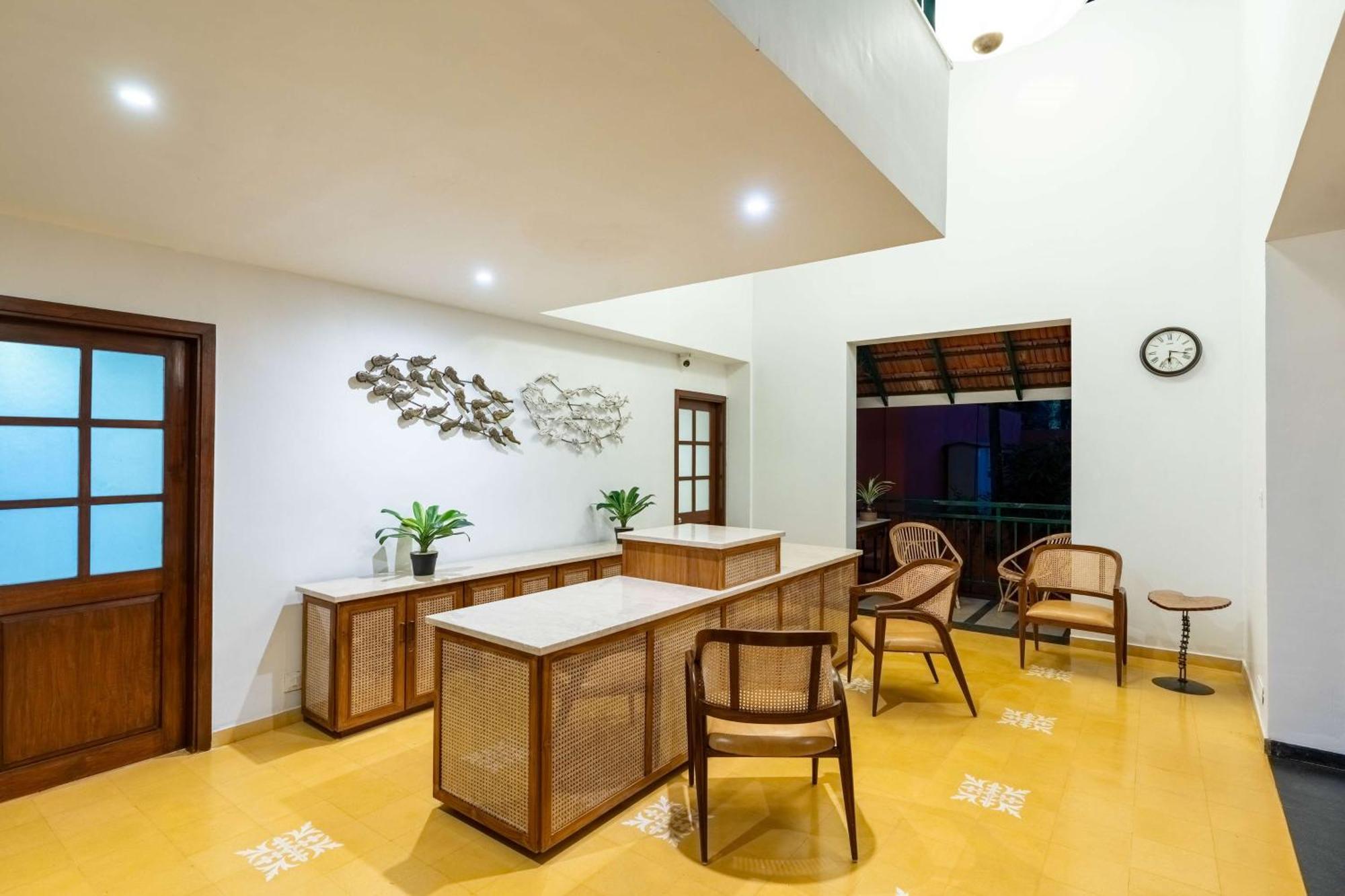 Mandrem Beach Resort, A Member Of Radisson Individuals Retreat Экстерьер фото