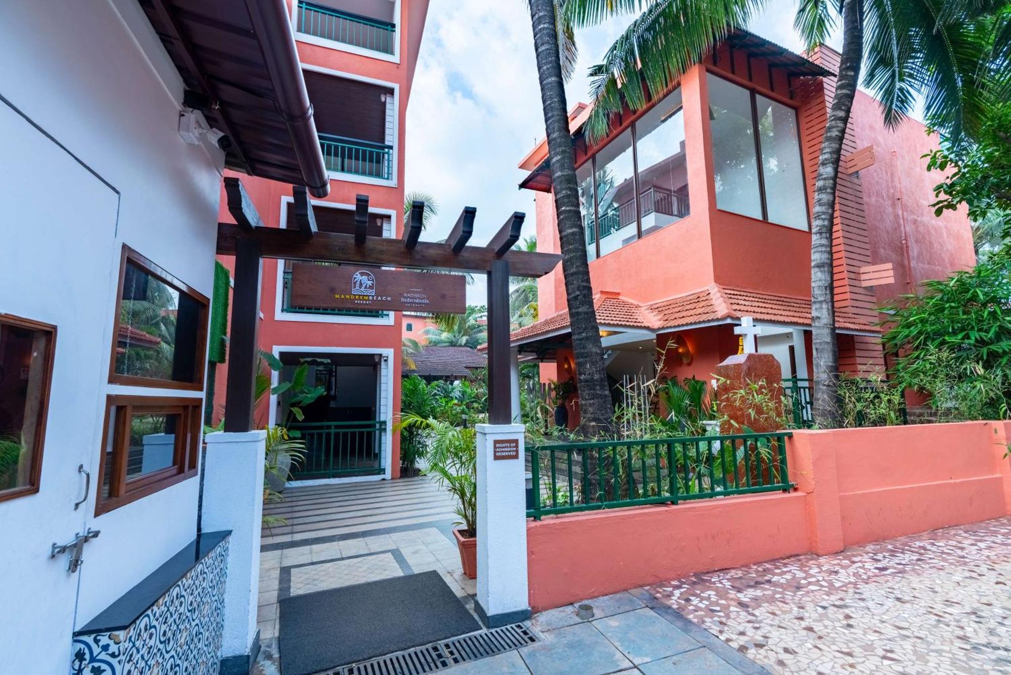 Mandrem Beach Resort, A Member Of Radisson Individuals Retreat Экстерьер фото