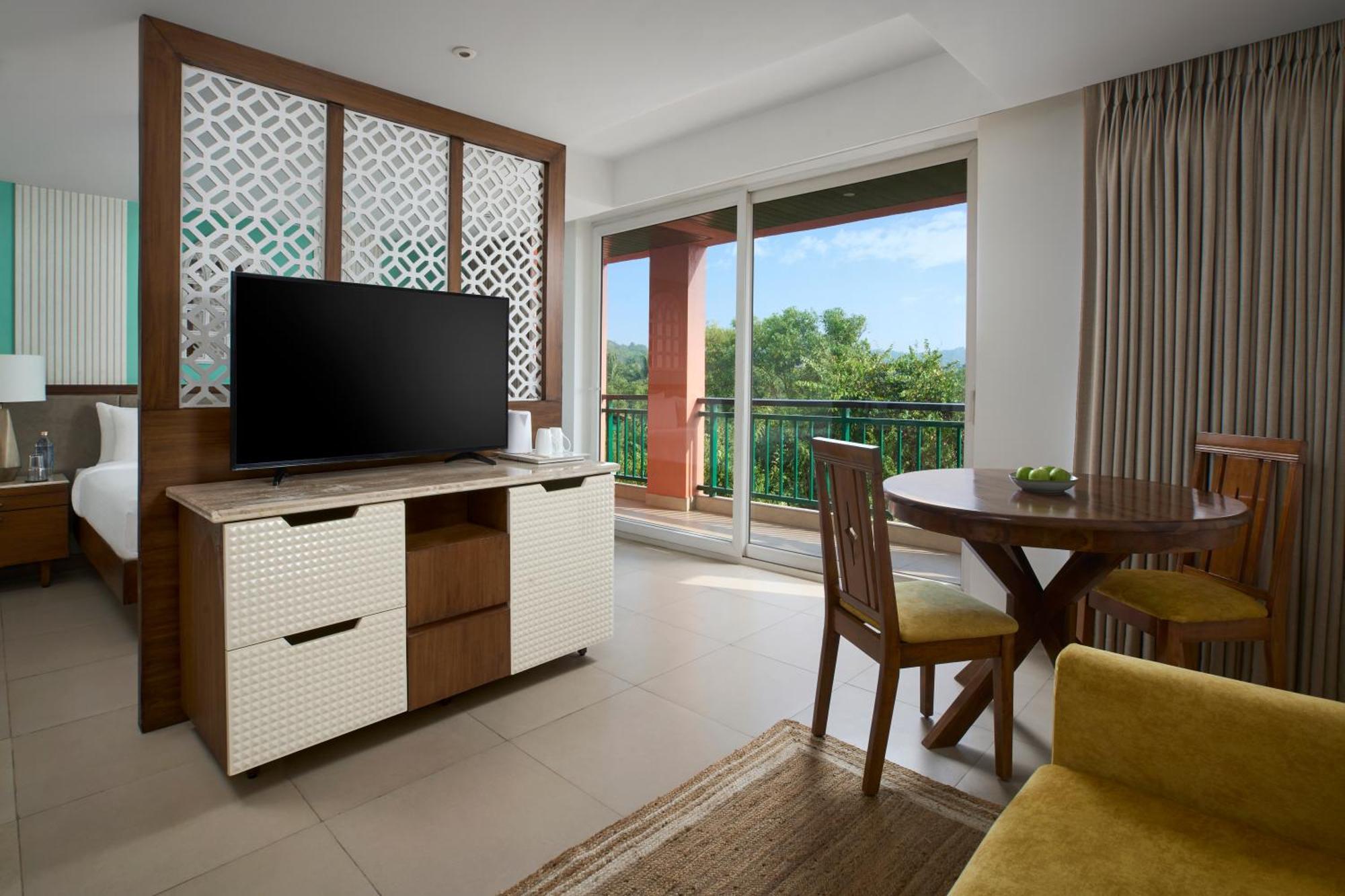 Mandrem Beach Resort, A Member Of Radisson Individuals Retreat Экстерьер фото